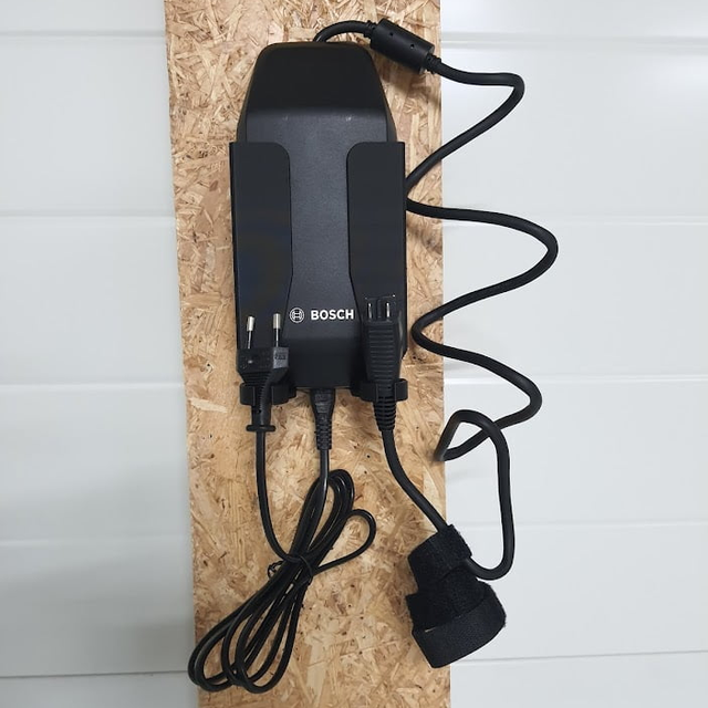Ladegeräthalter für Flyer  Bosch Smart 4A