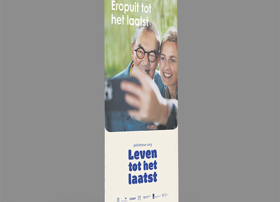 Roll up banner