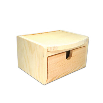 Kaptafeltje van hout ( nog 4 stuks leverbaar )