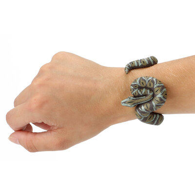 Armband Slang ( voorraad 24 stuks OP = OP)