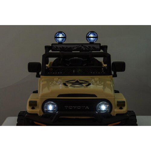 Toyota Toyota FJ Cruiser 12V Khaki Toyota Toyota FJ Cruiser 12V Khaki