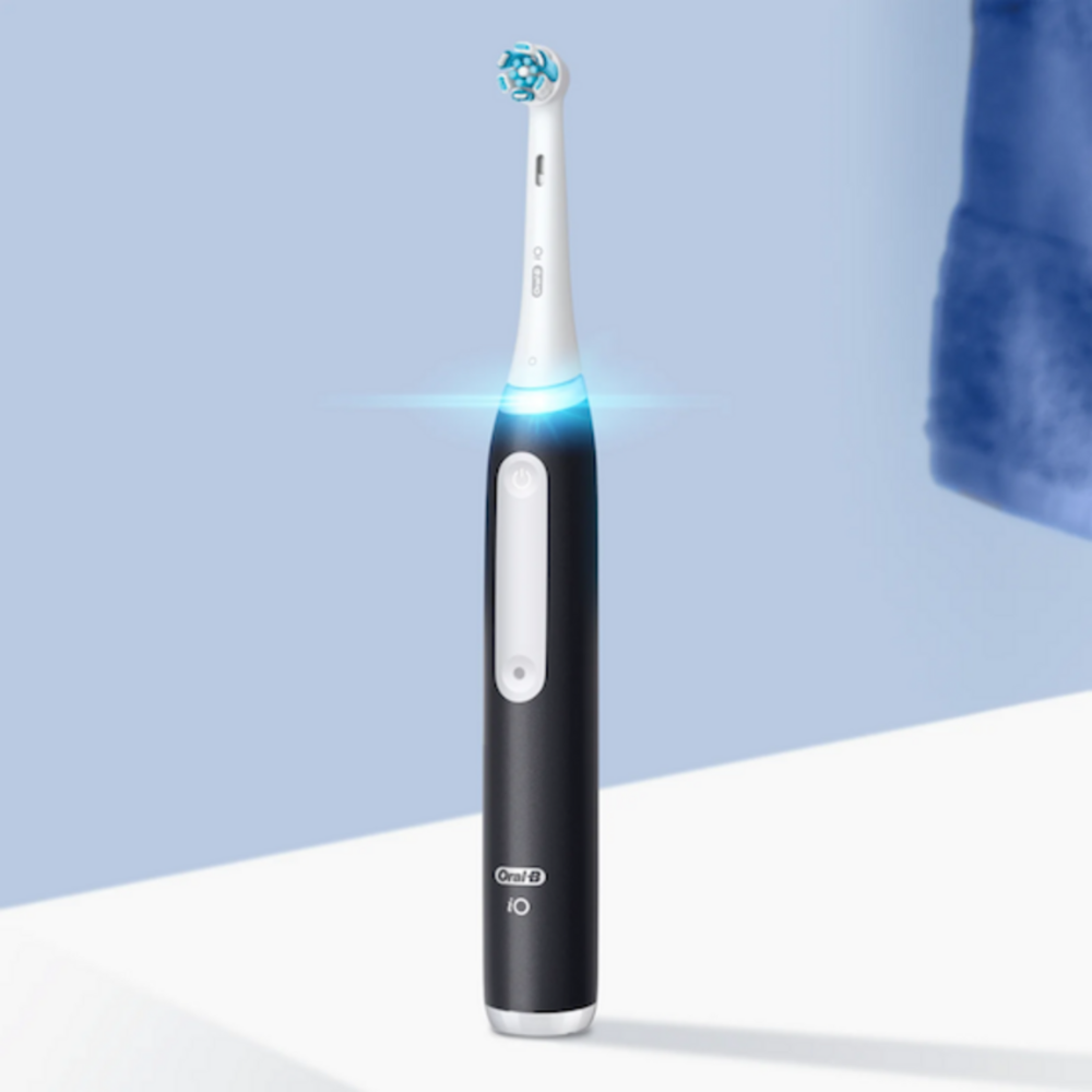 Oral-B Oral-B iO Series 3 Black + Extra Body Pink Oral-B Oral-B iO Series 3 Black + Extra Body Pink