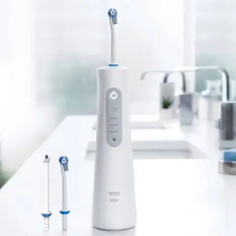 Oral-B Oral-B AquaCare 6 Pro-Expert Kabellose Munddusche Oral-B Oral-B AquaCare 6 Pro-Expert Kabellose Munddusche