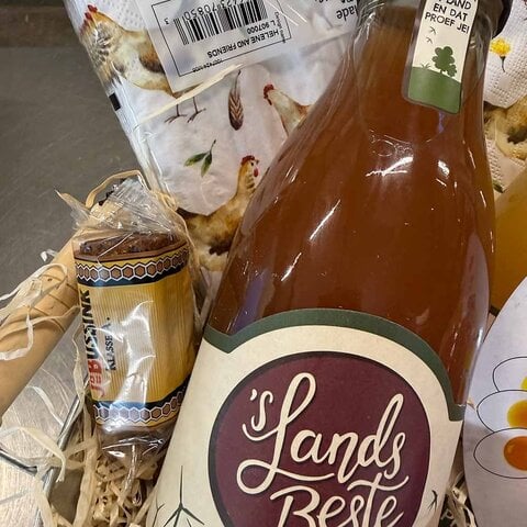 Kaas & Borrelz Luxury Easter Brunch Zinc Tray – Gift Package with Egg Timer, Cheese & More