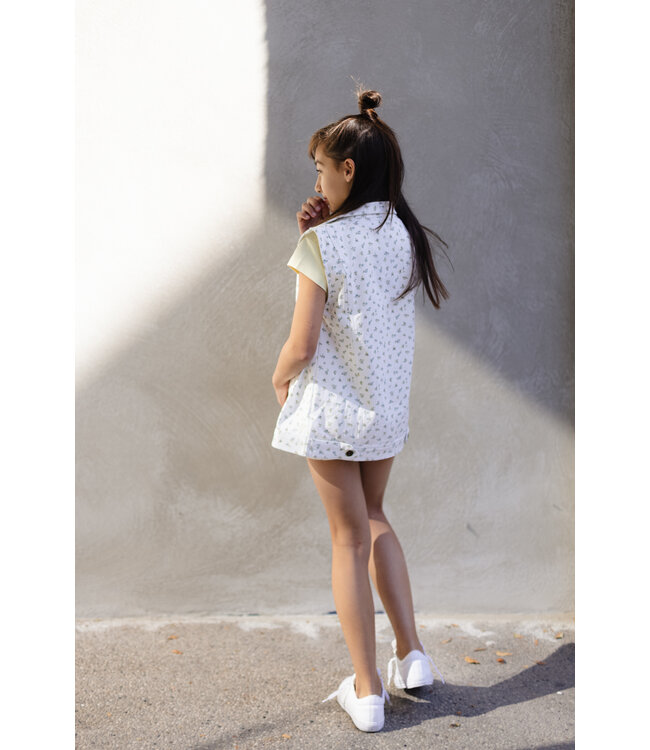 LEVV Meisjes gilet - Dora - AOP Off wit bloemen