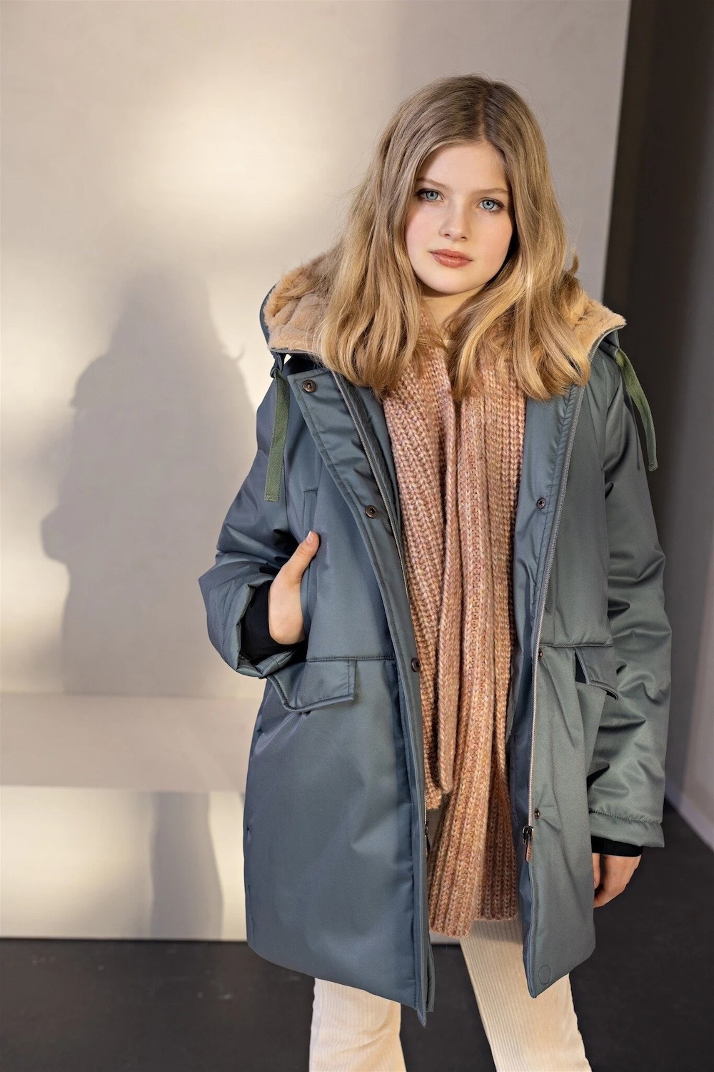 Stoere lange winterjas voor meiden van Nobell