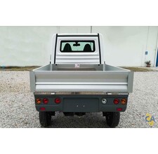 Casalini Casalini Kerry White