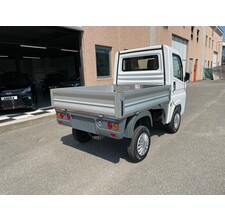 Casalini Casalini Kerry White