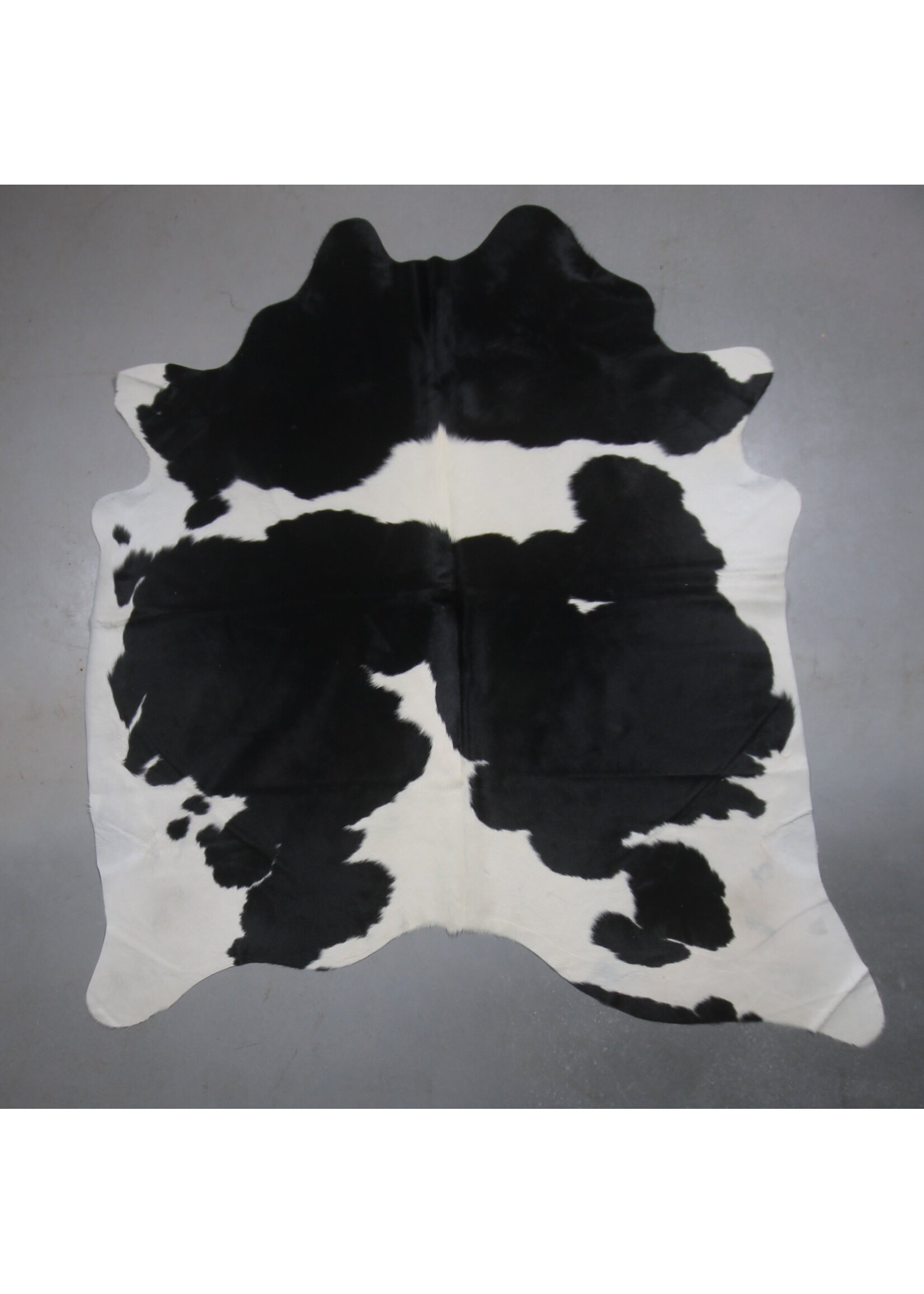 Van Buren sinds 1861 Uniquely Photographed Cowhide - Spotted - Black & White - 22-ZW008