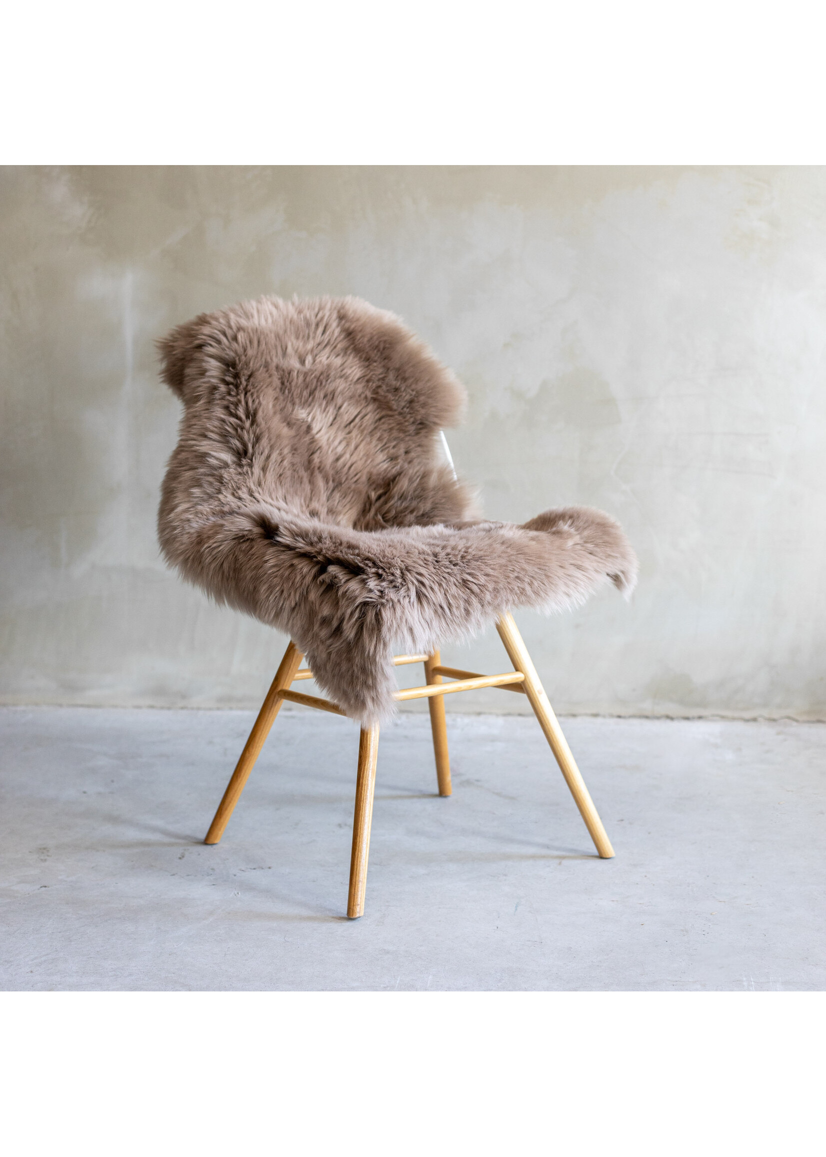 Van Buren sinds 1861 New Zealand Sheepskin Taupe