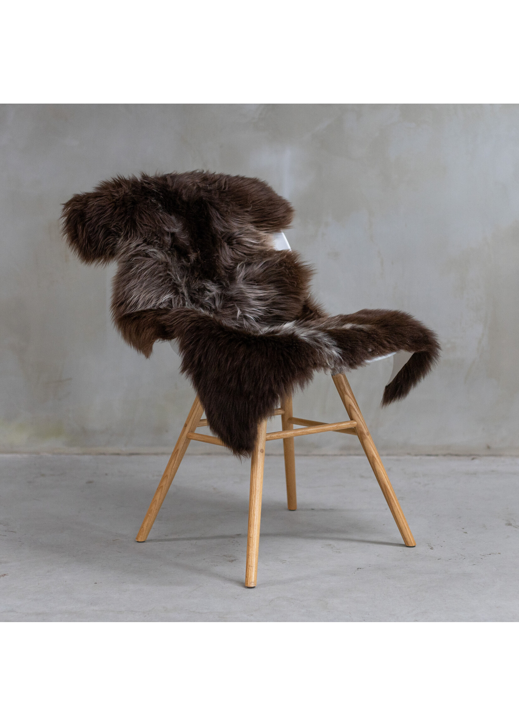 Van Buren Spotted Texel Sheepskin - approx. 105x60 cm - SV-186