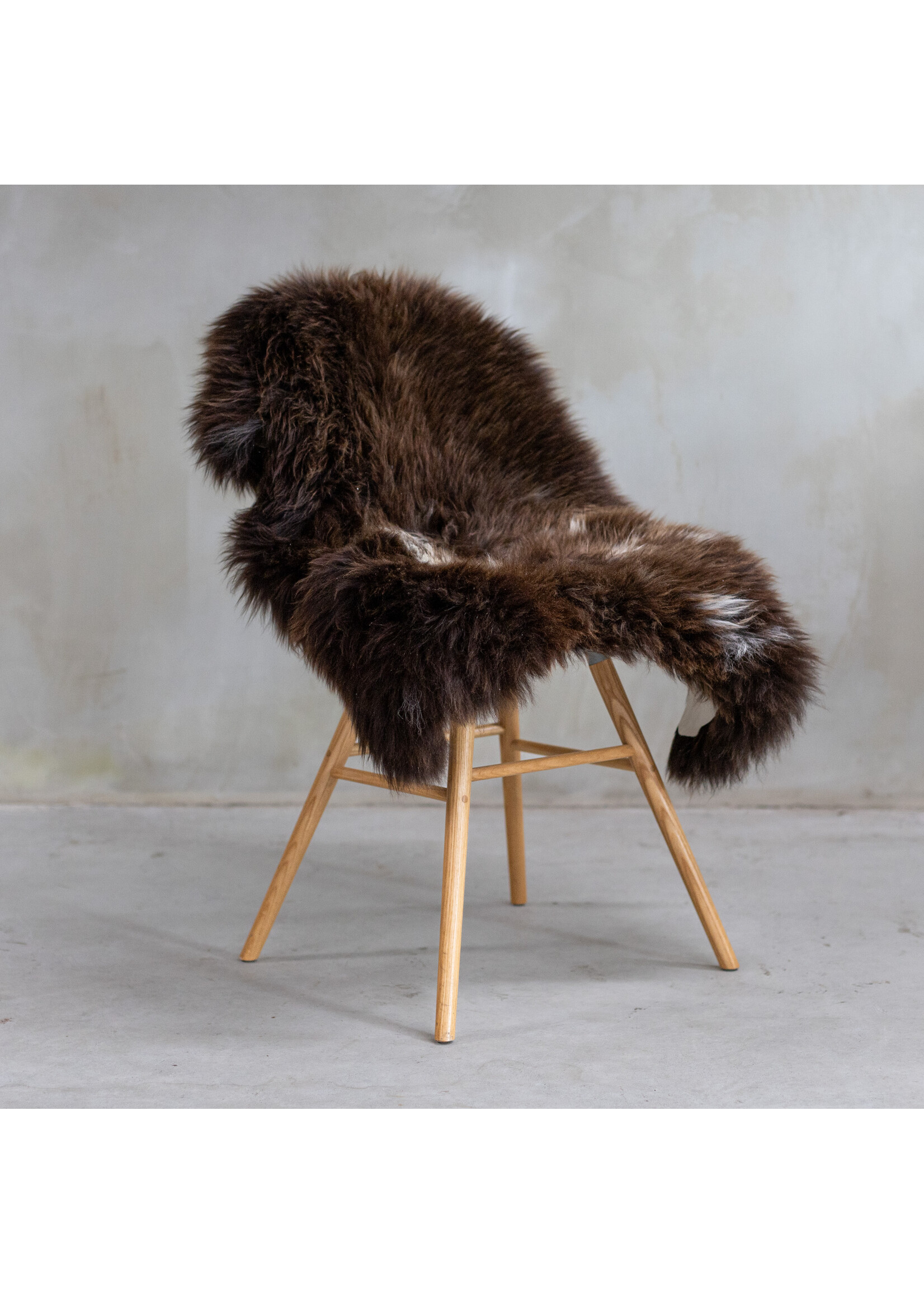 Van Buren Spotted Texel Sheepskin - approx. 97x64 cm - SV-195