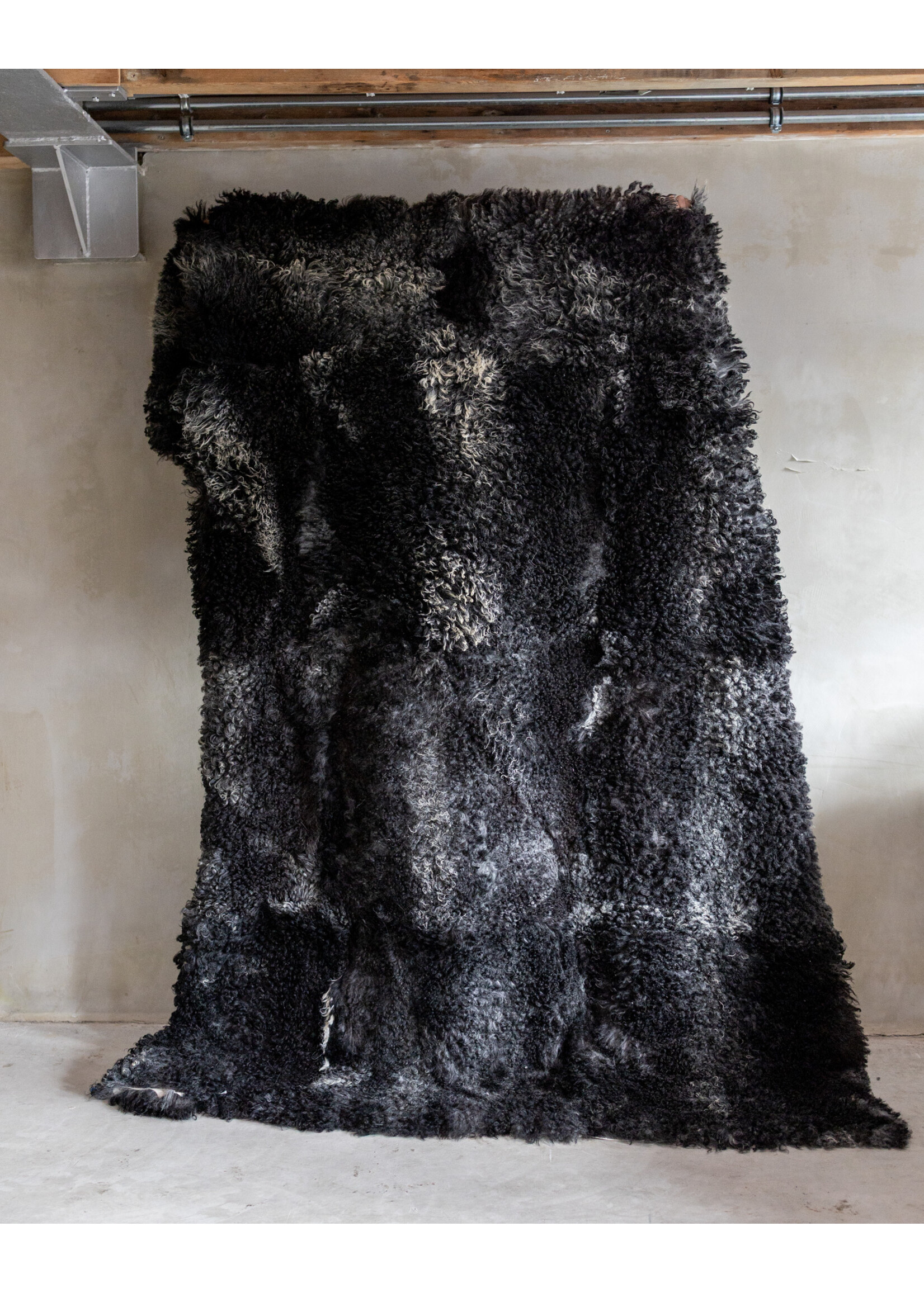 Van Buren Tibetaans schapenvacht karpet grijs - 210x180cm