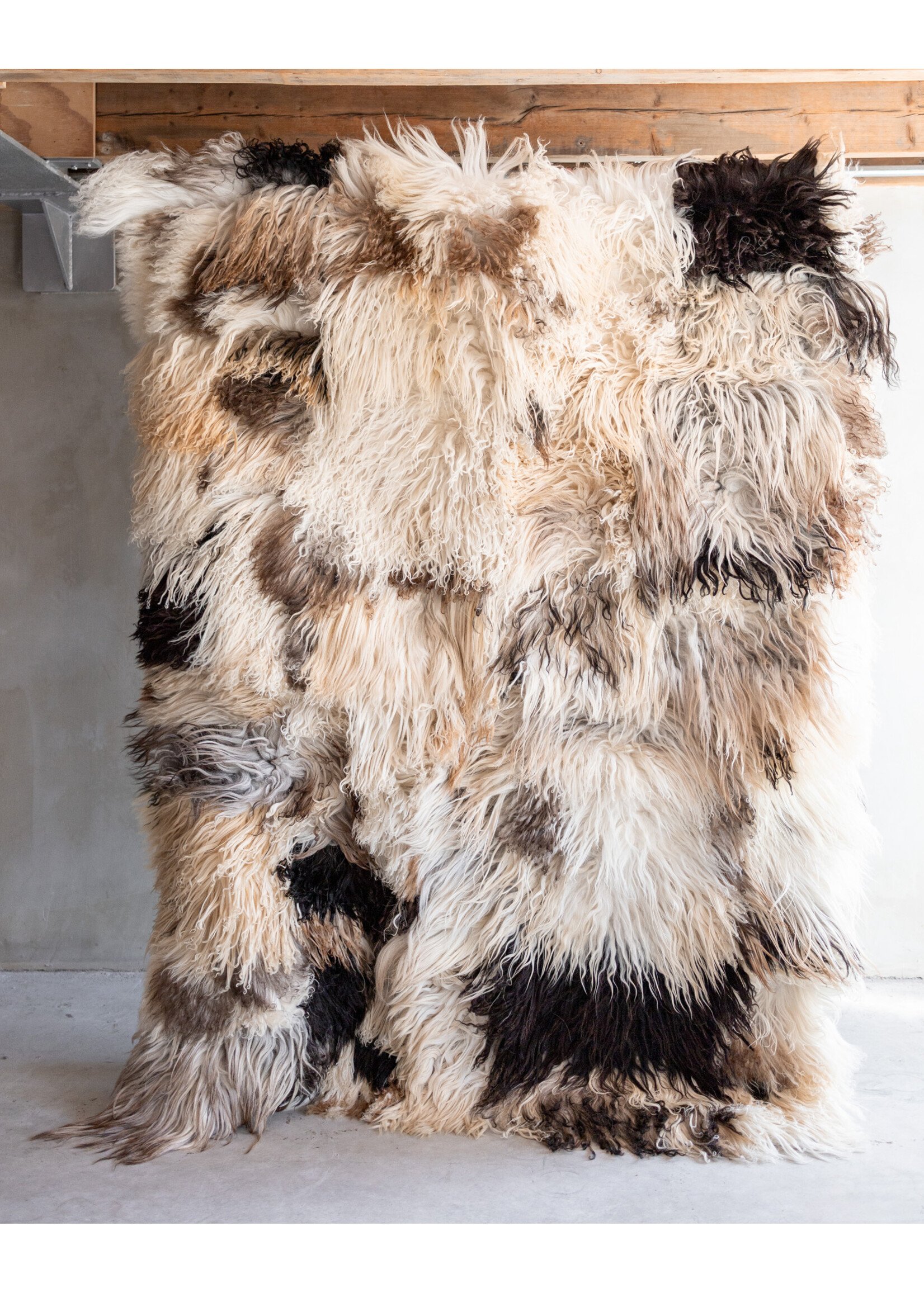 Van Buren sinds 1861 Curly sheepskin rug - 200x150cm - SKK-175