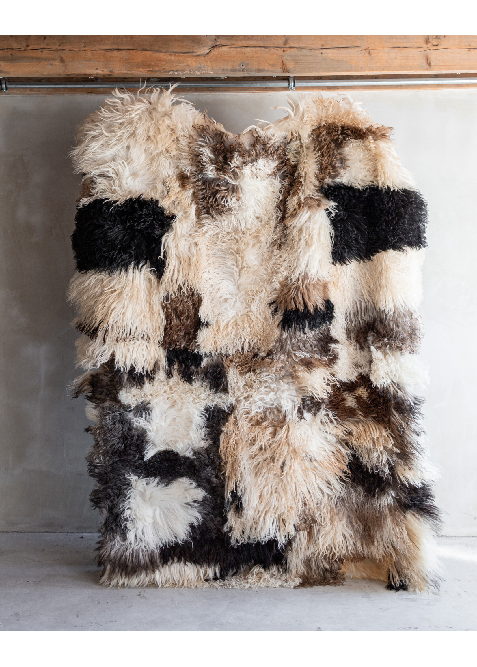 Van Buren sinds 1861 Curly sheepskin rug - 200x150cm - SKK-166