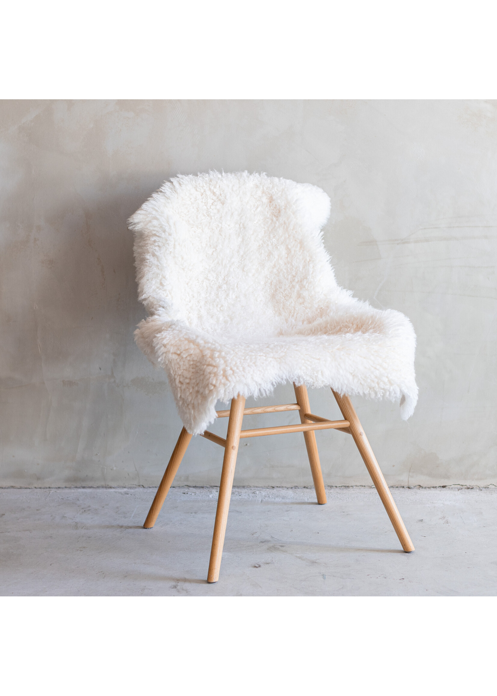 Van Buren sinds 1861 Sheepskin white uncombed - 126x71cm - SVV-333