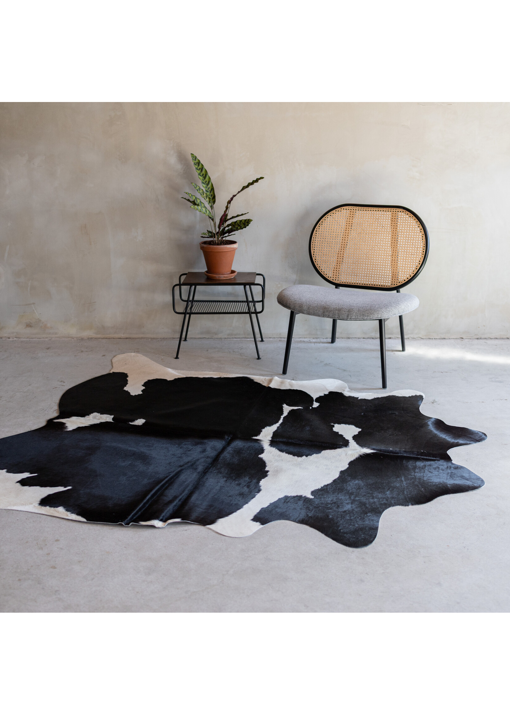 Van Buren sinds 1861 Cowhide black/white - 3-4m² - KH-026