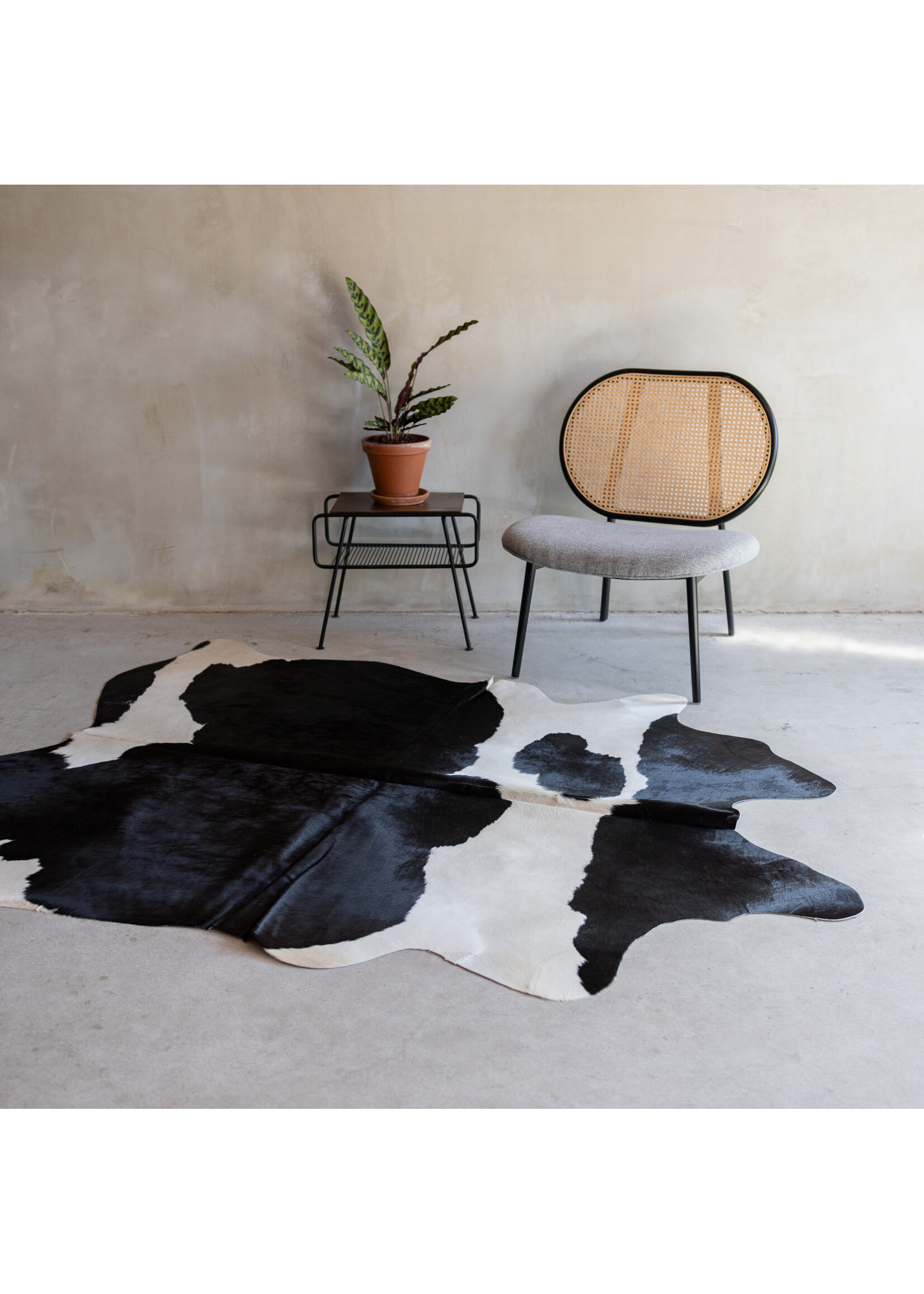 Van Buren sinds 1861 Cowhide black/white - 3-4m² - KH-028