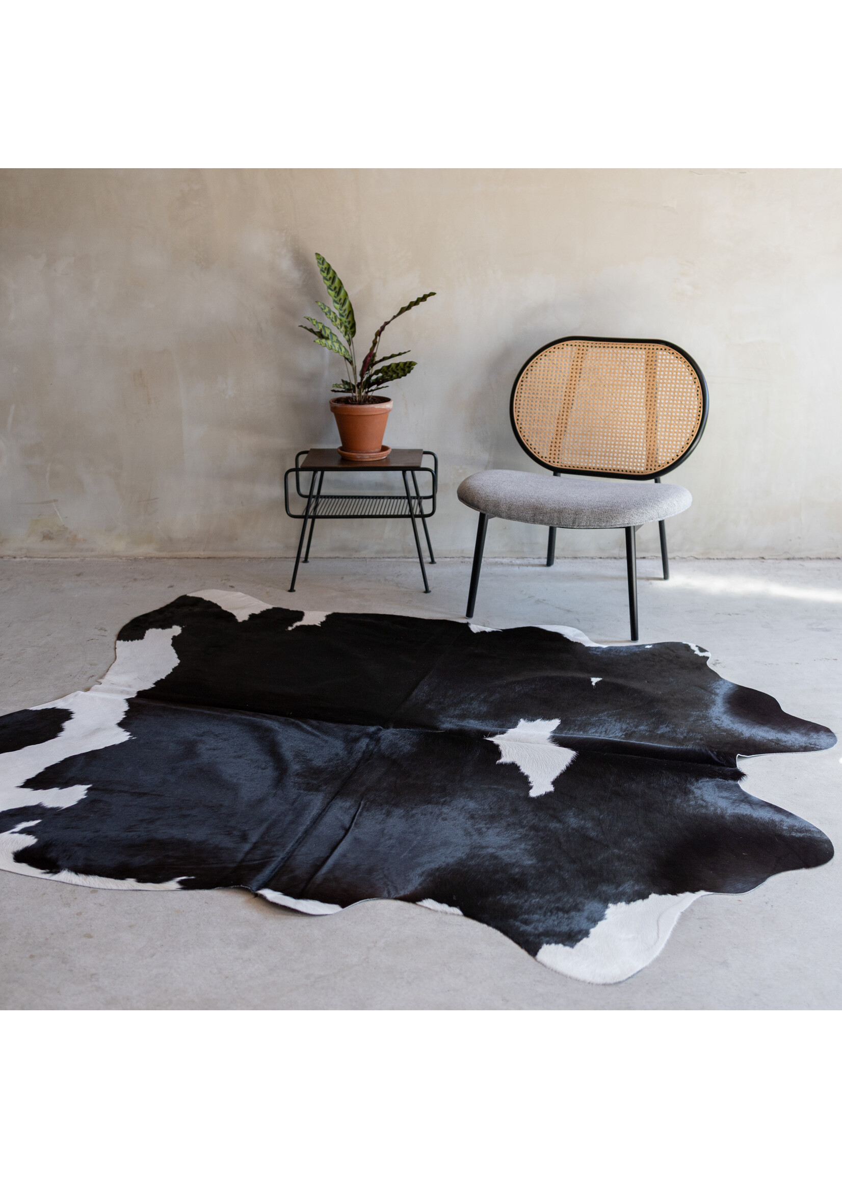 Van Buren sinds 1861 Cowhide black/white - 3-4m² - KH-029