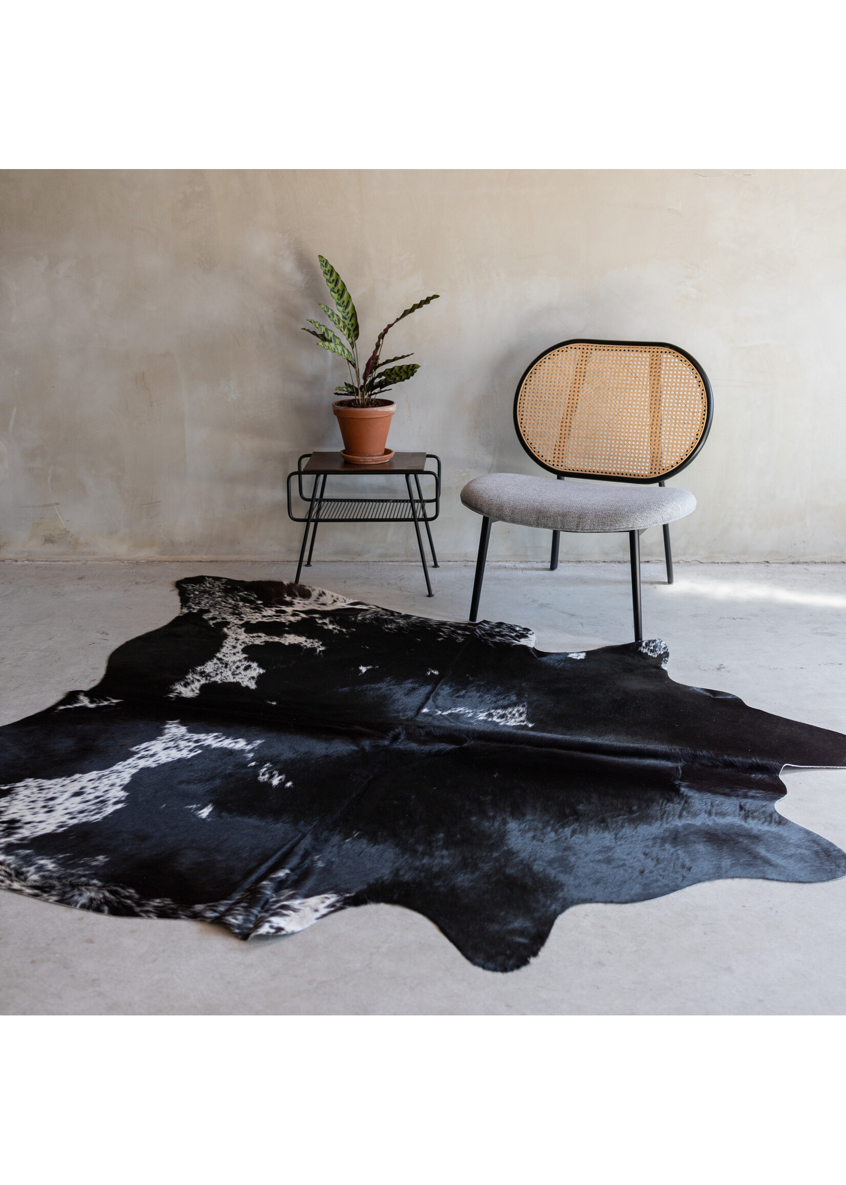 Van Buren sinds 1861 Cowhide black/white - 3-4m² - KH-031