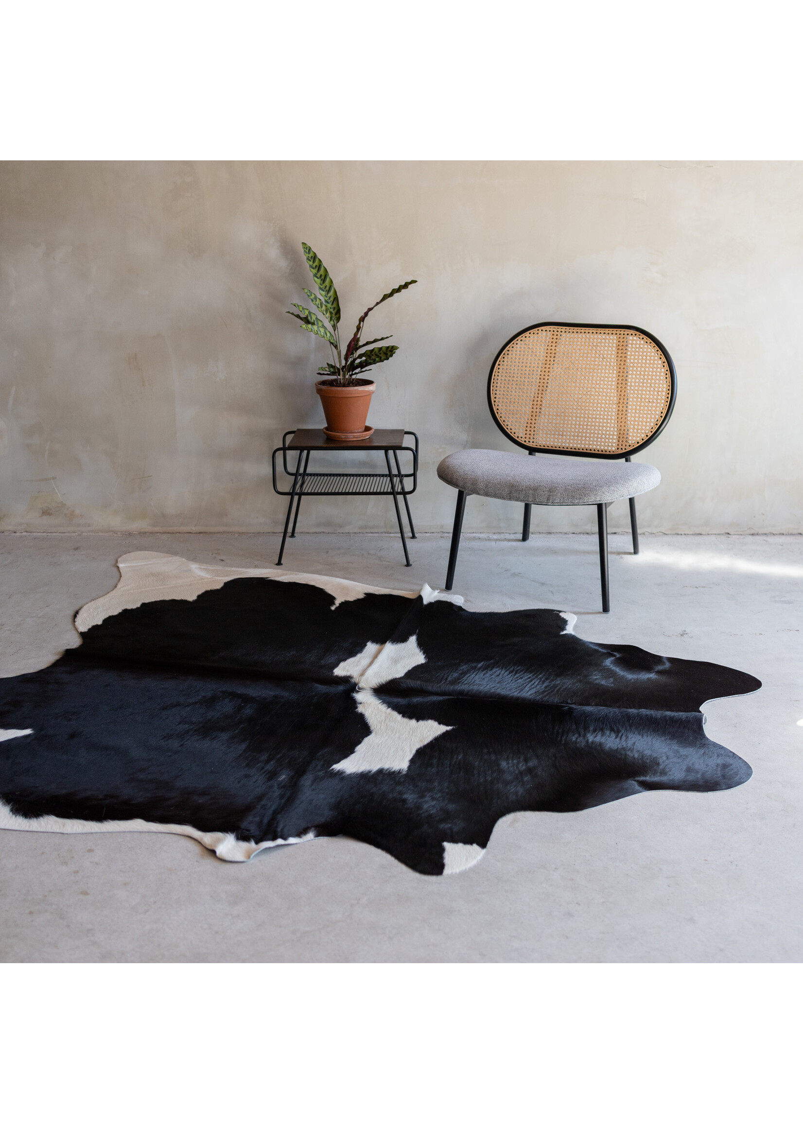 Van Buren sinds 1861 Cowhide black/white - 3-4m² - KH-032