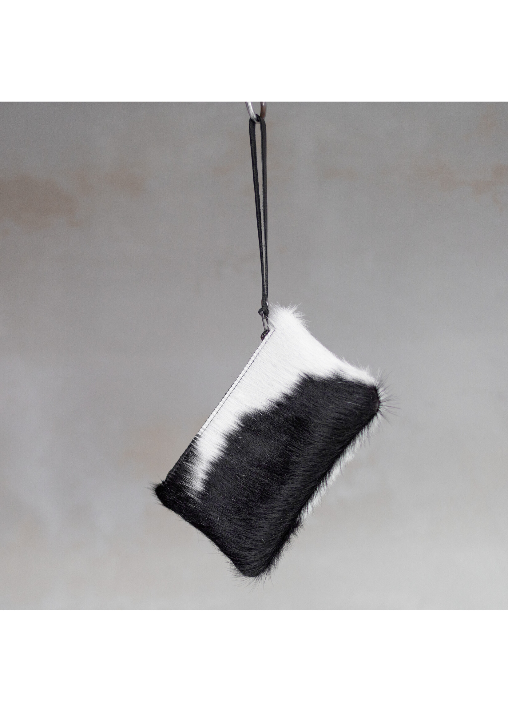 Van Buren sinds 1861 Koeienhuid clutch - Zwartbont