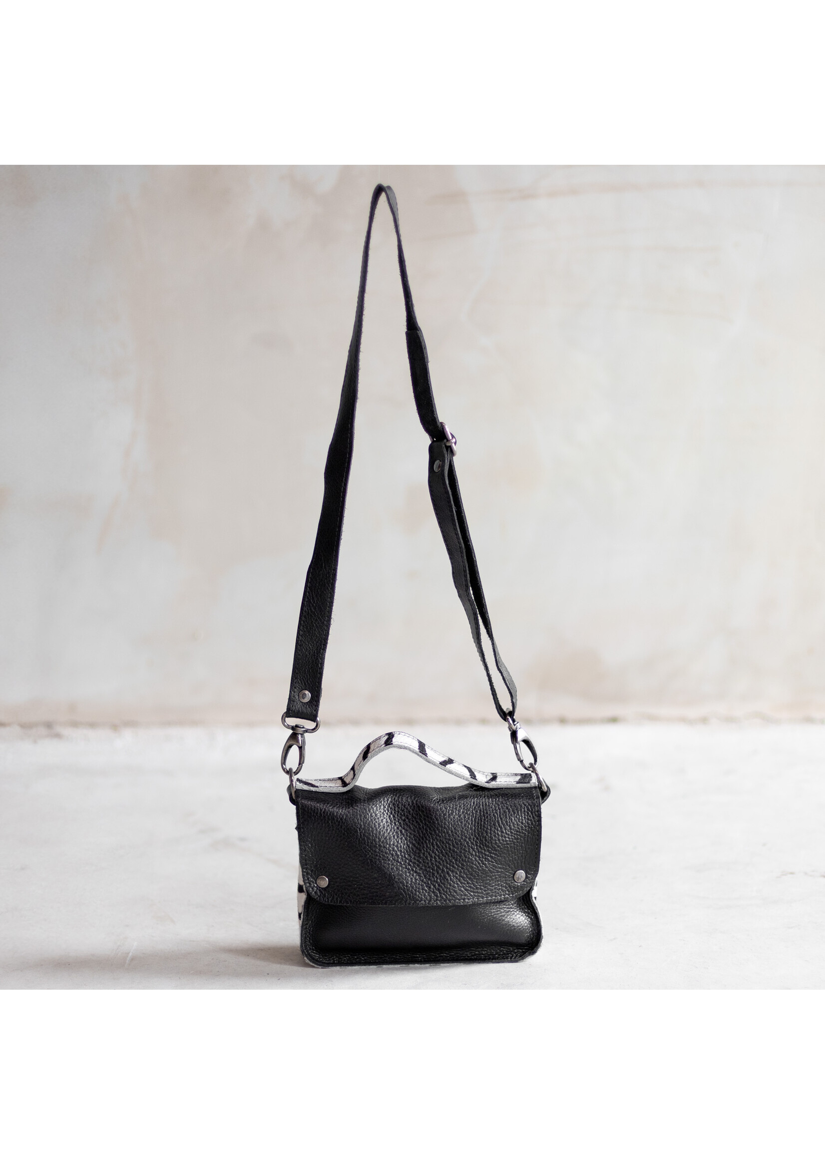 Van Buren sinds 1861 Bag Maren - Black/Zebra side