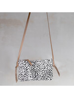 Van Buren sinds 1861 Crossbody van mini-Dalmatiër Print Koeienhuid met Zwart Lederen Hengsel