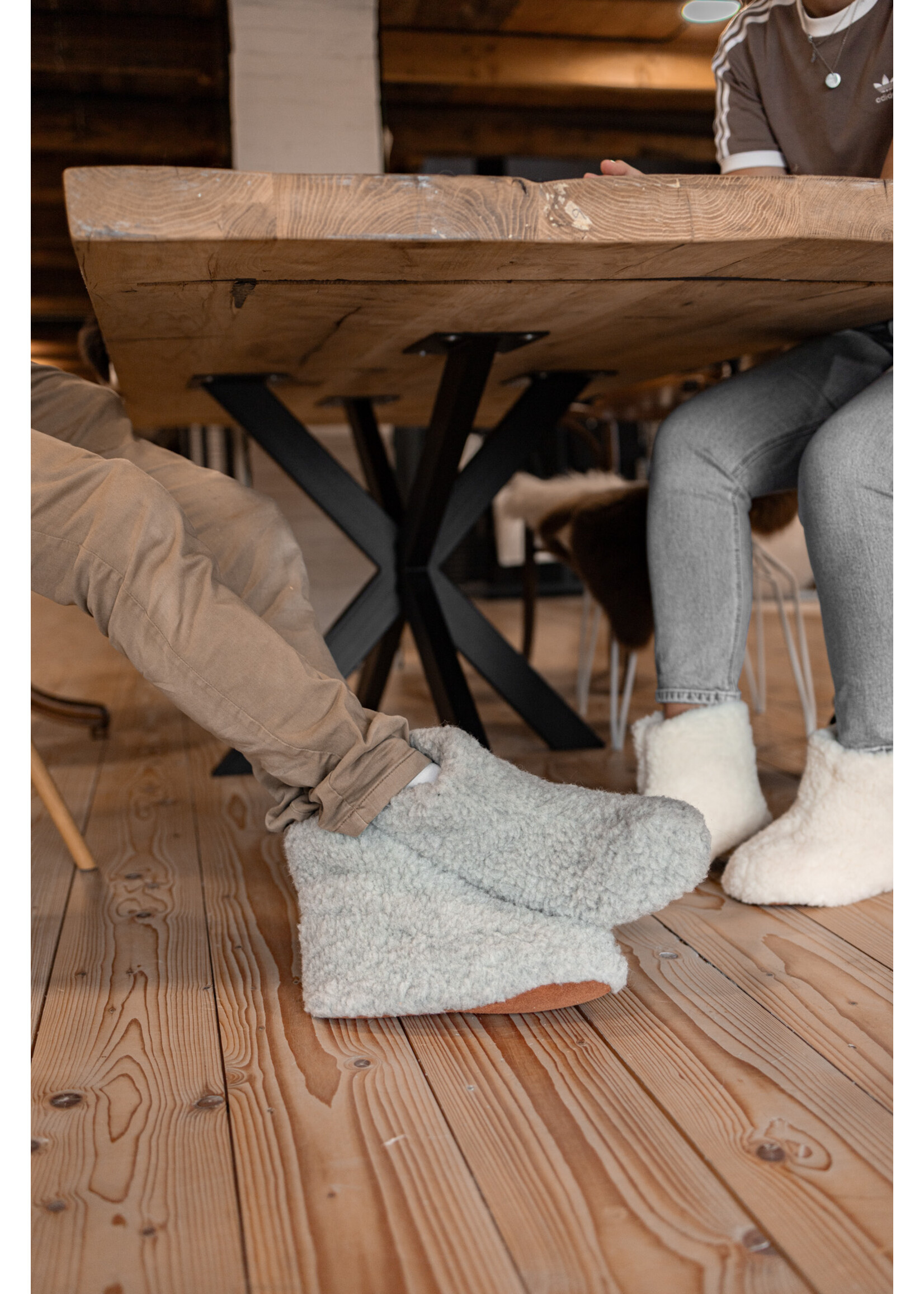Van Buren sinds 1861 Chaussons en laine Sami - Gris