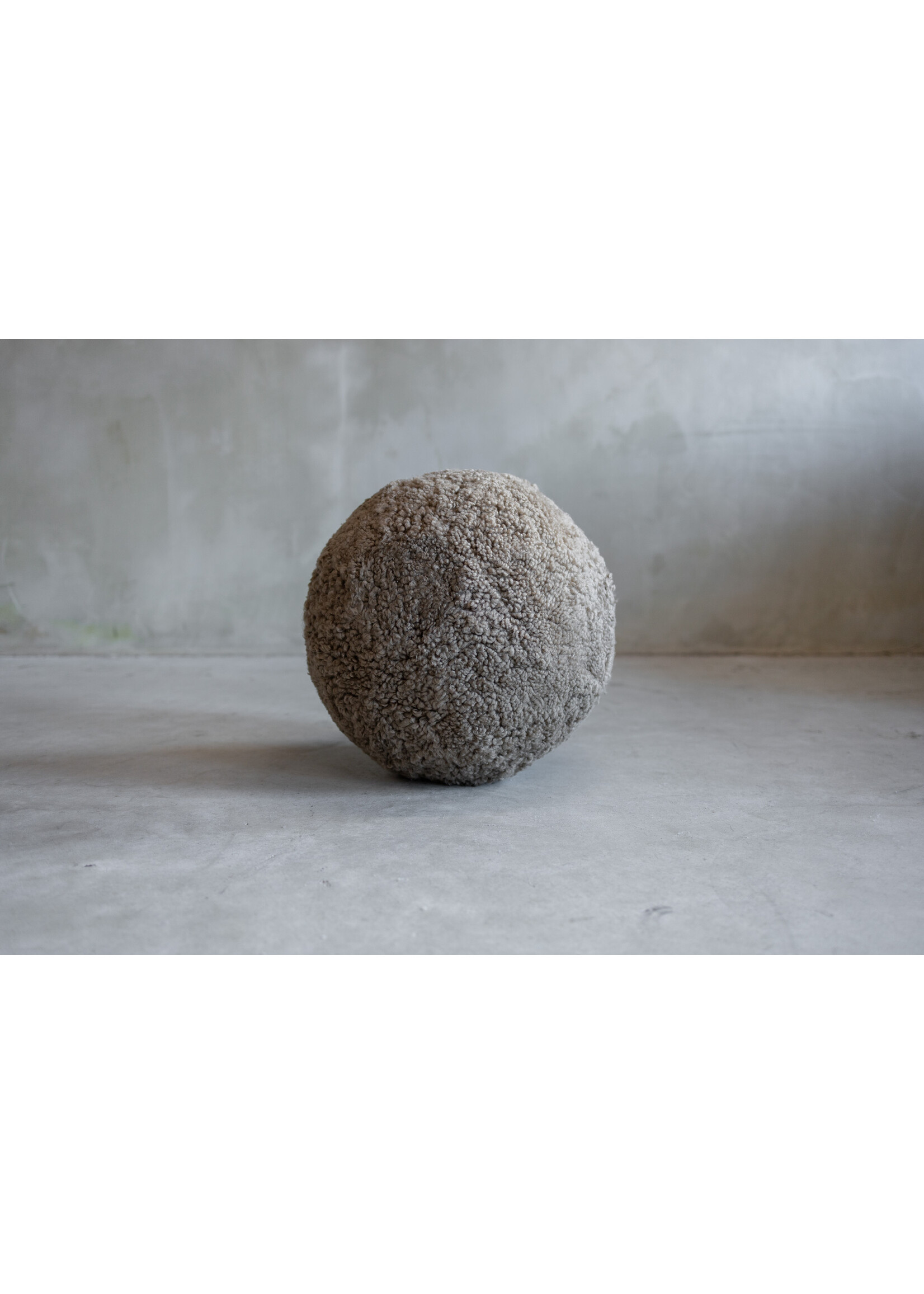 Van Buren sinds 1861 Crossbreed Schaffell Yoga Ball Sahara - 2 Größen