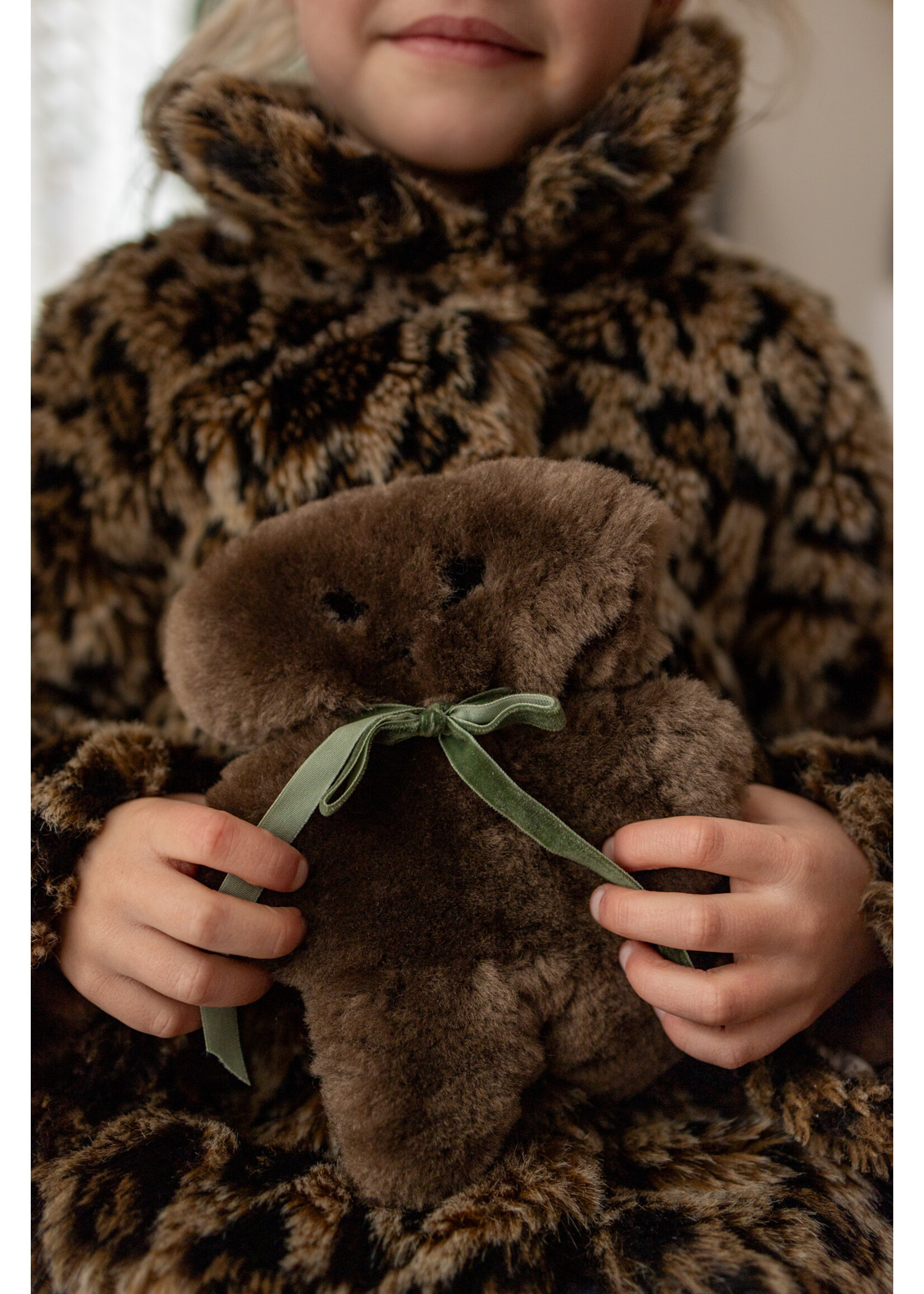 Van Buren sinds 1861 Buurtje Bear - Peluche en peau de mouton mérinos - Marron - Petit