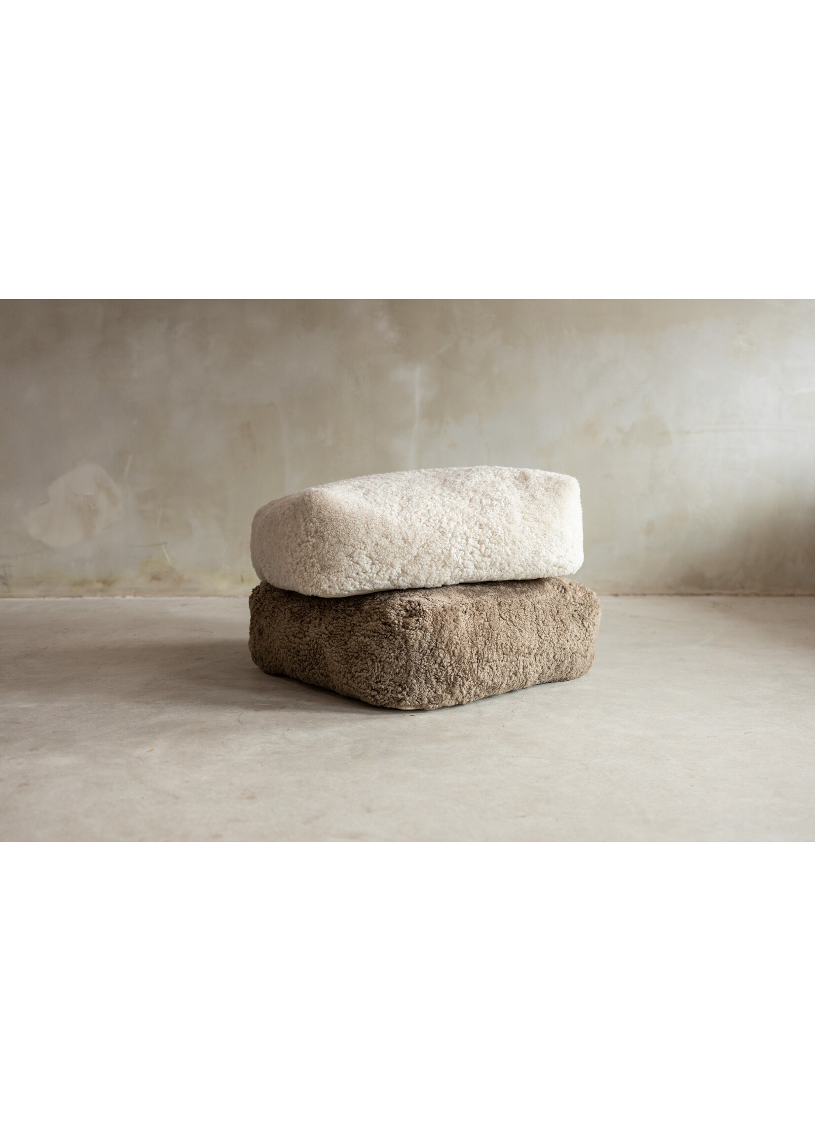 Van Buren sinds 1861 Bodenkissen Crossbreed - Off-White - 65 x 65 x 20 cm (ohne Füllkissen)