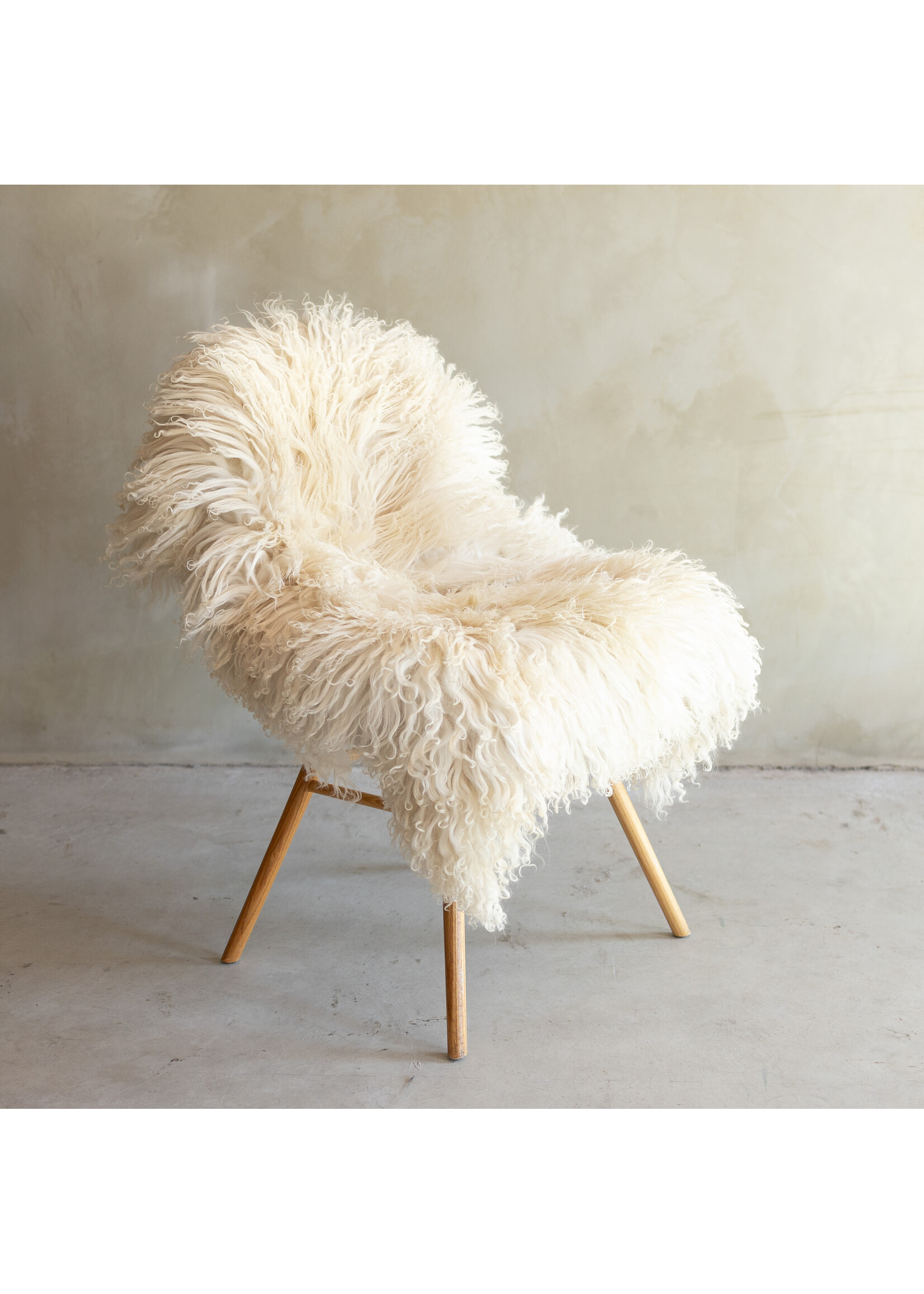 Van Buren sinds 1861 Separately photographed Curly/Mountain sheepskin - ca. 110x75cm - SVV-847