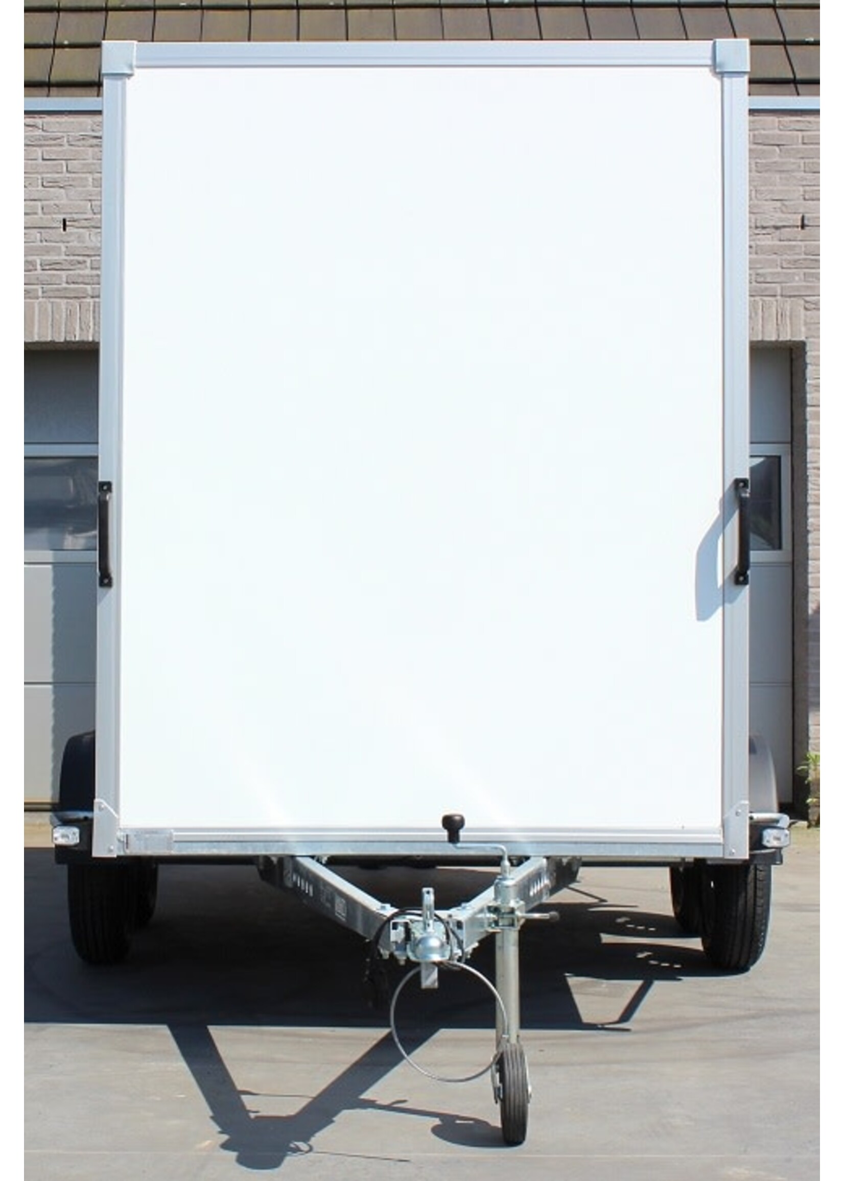 Power Trailer Power Trailer closed trailer (lxwxh) 307x157x188cm NEW