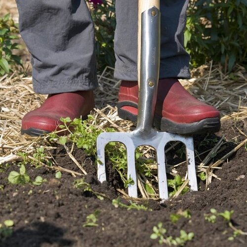 Sneeboer Spitvork 4 tanden - RVS - 117 cm