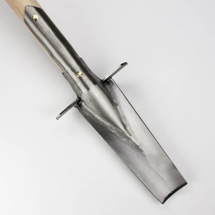 Sneeboer Rotsspade met steps - 108 cm