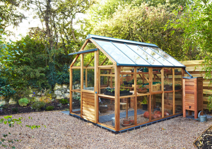 Voordelen van een houten tuinkas