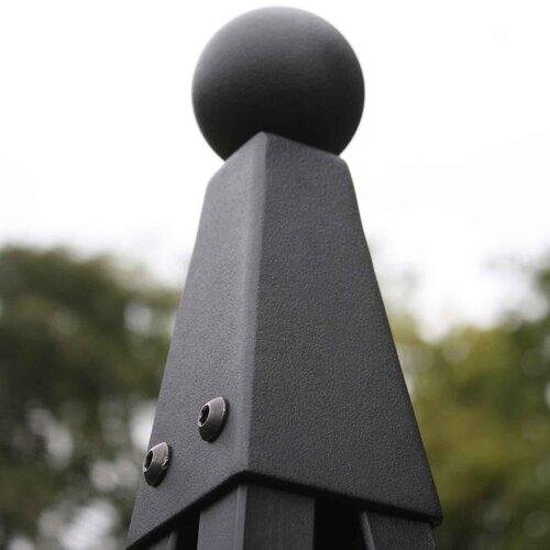 Harrod Obelisk Piramide - 2 m hoog - 60 cm breed