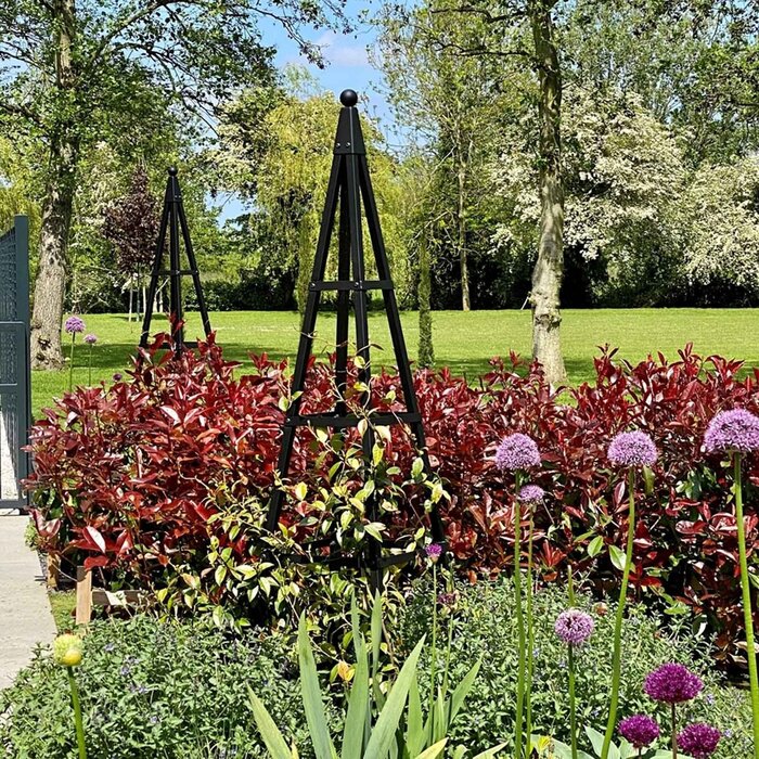 Harrod Obelisk Piramide - 2 m hoog - 60 cm breed