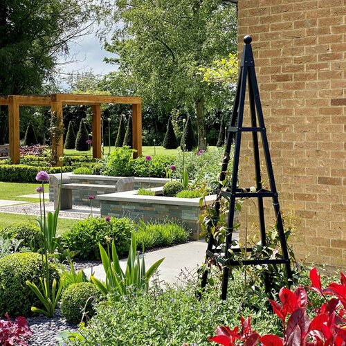 Harrod Obelisk Piramide - 2 m hoog - 60 cm breed