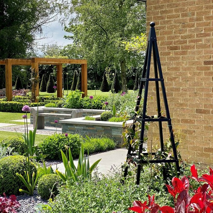 Harrod Obelisk Piramide - 2 m hoog - 60 cm breed