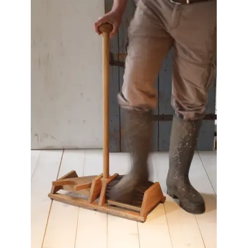 Redecker Voetveger met laarzenknecht - Eikenhout