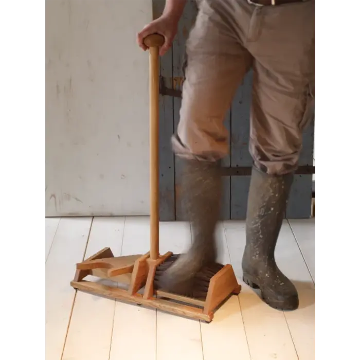 Redecker Voetveger met laarzenknecht - Eikenhout