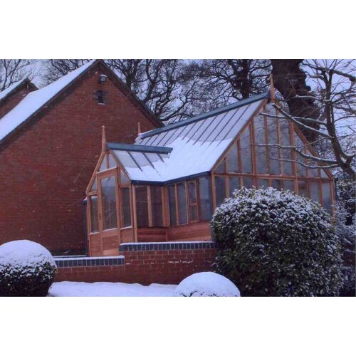 Gabriel Ash RHS "Portico" - kas houten onderrand - portiek - royale kas - citrusbomen kweken