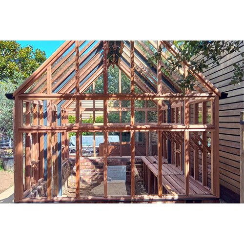 Gabriel Ash RHS Planthouse "Wisley" - lage stenen muur - verhoogd - dubbele deur