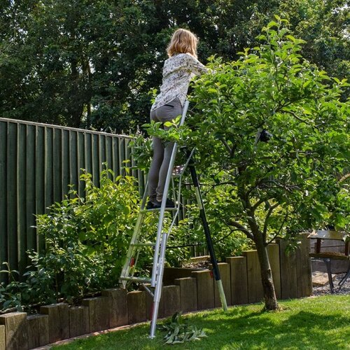 Henchman Plateauladder aluminium - 3 verstelbare poten - 1,8 - 3,6 meter