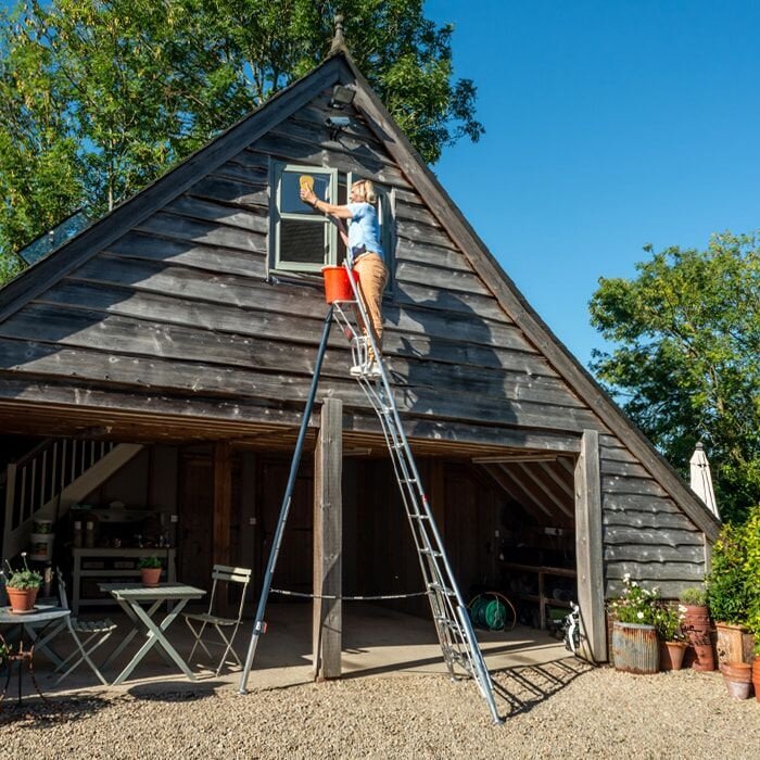 Henchman Plateauladder aluminium - 3 verstelbare poten - 1,8 - 3,6 meter