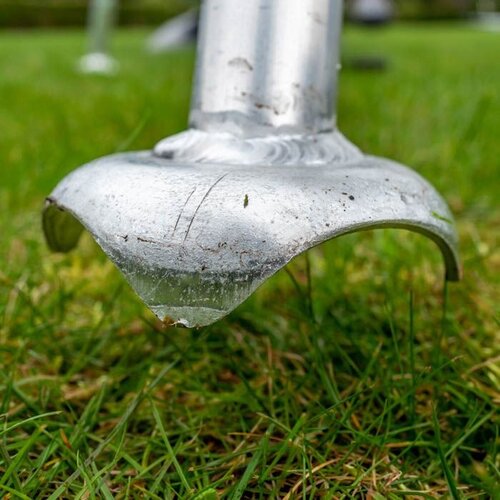 Henchman Plateauladder - Aluminium 1,8 tot 3,6 meter - 1 verstelbare poot - Tuinladder