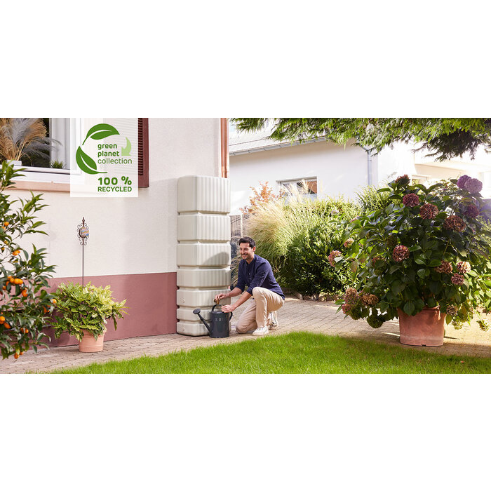 4Rain Slim wandtank regenton - 350 liter beige - Messing tapkraan