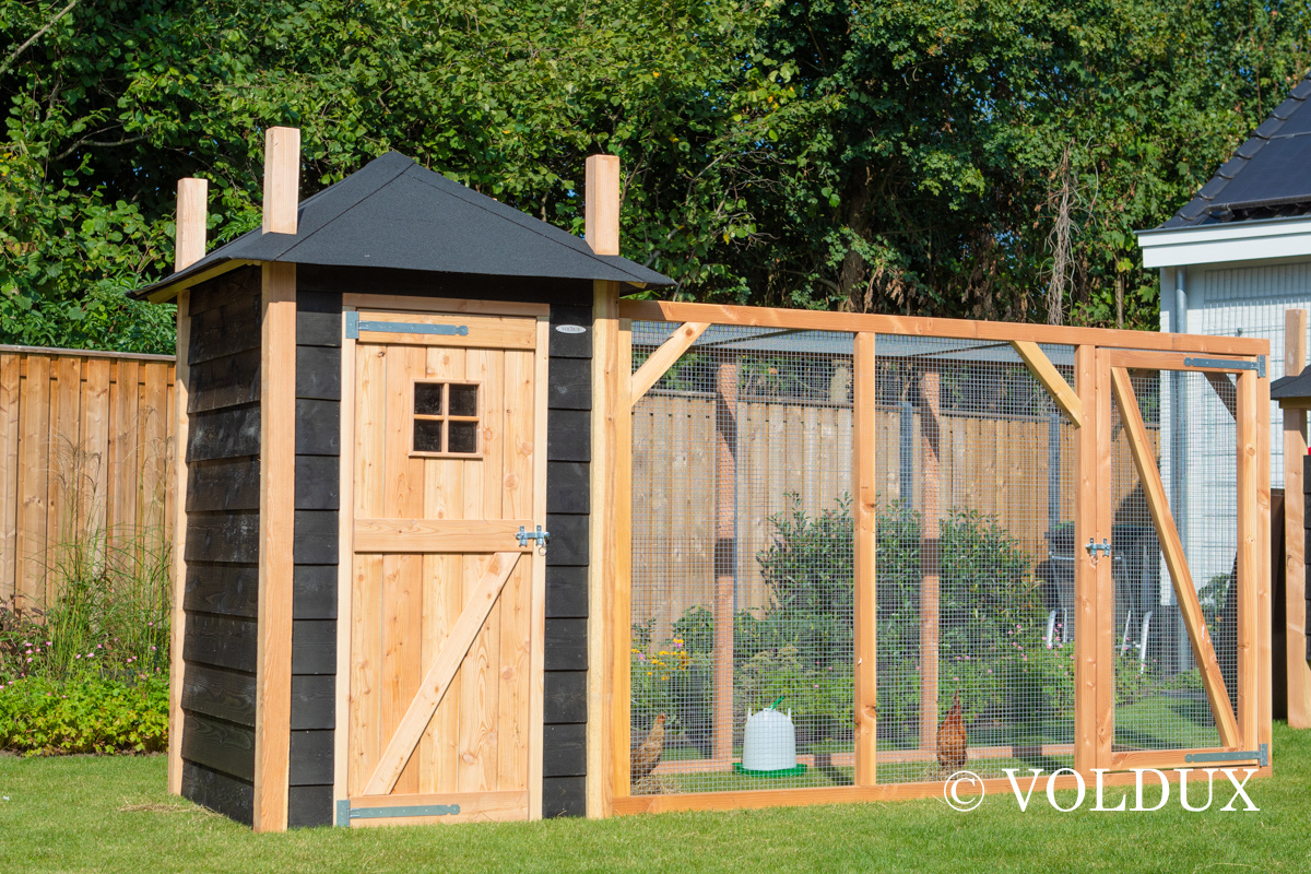 Voldux Hooiberg kippenhok Mees - 150 x 150 x 225 cm - Zweeds rabat en Douglashout